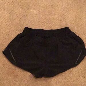 LULULEMON 4 2.5 low rise black shorts! No imperfections,